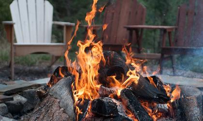 Adk Little Cabins bon fire