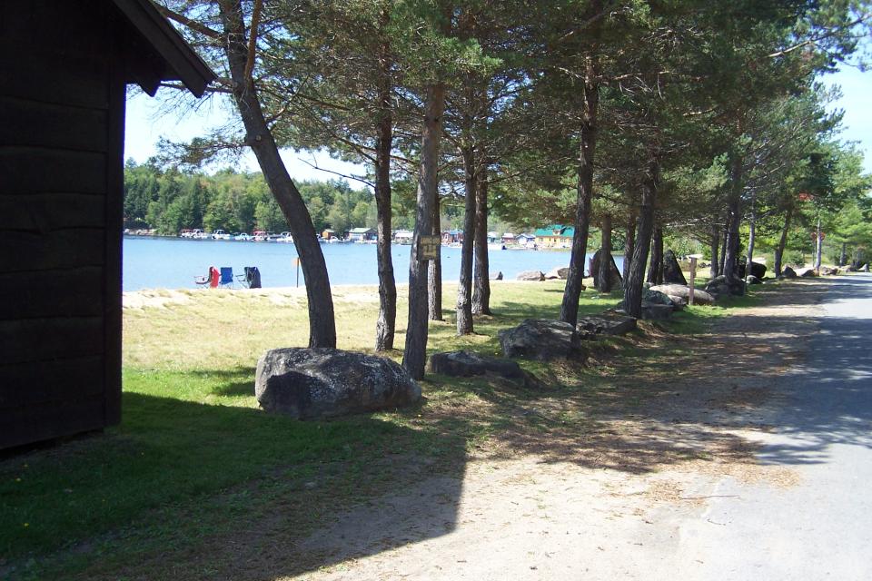 Moffitt Beach Campground