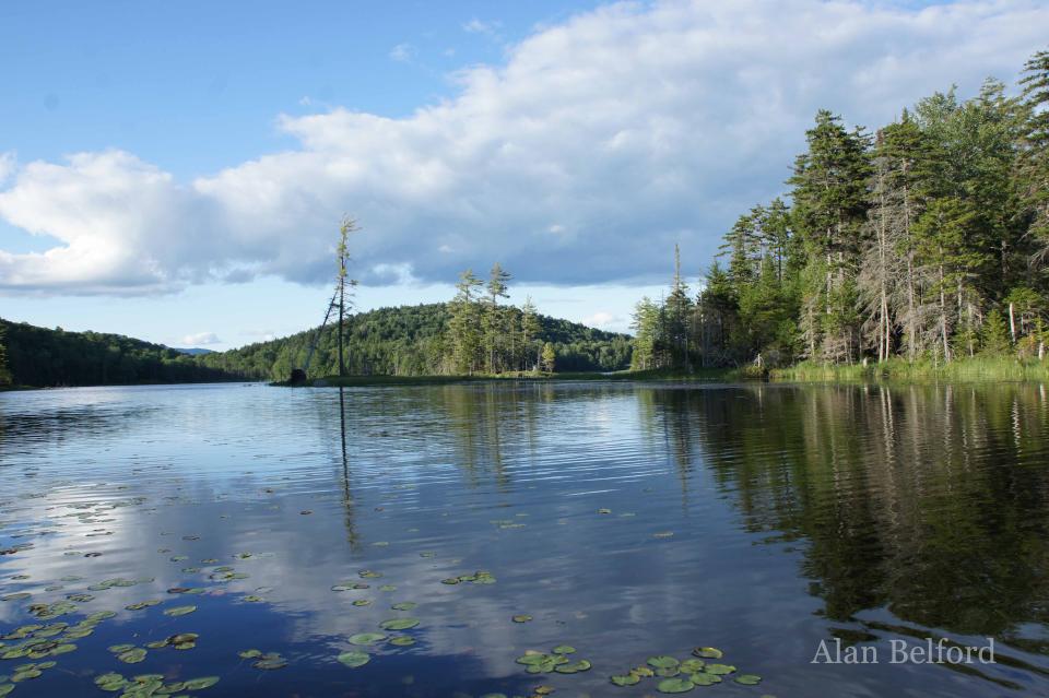 Mason Lake has lots of nooks to explore.