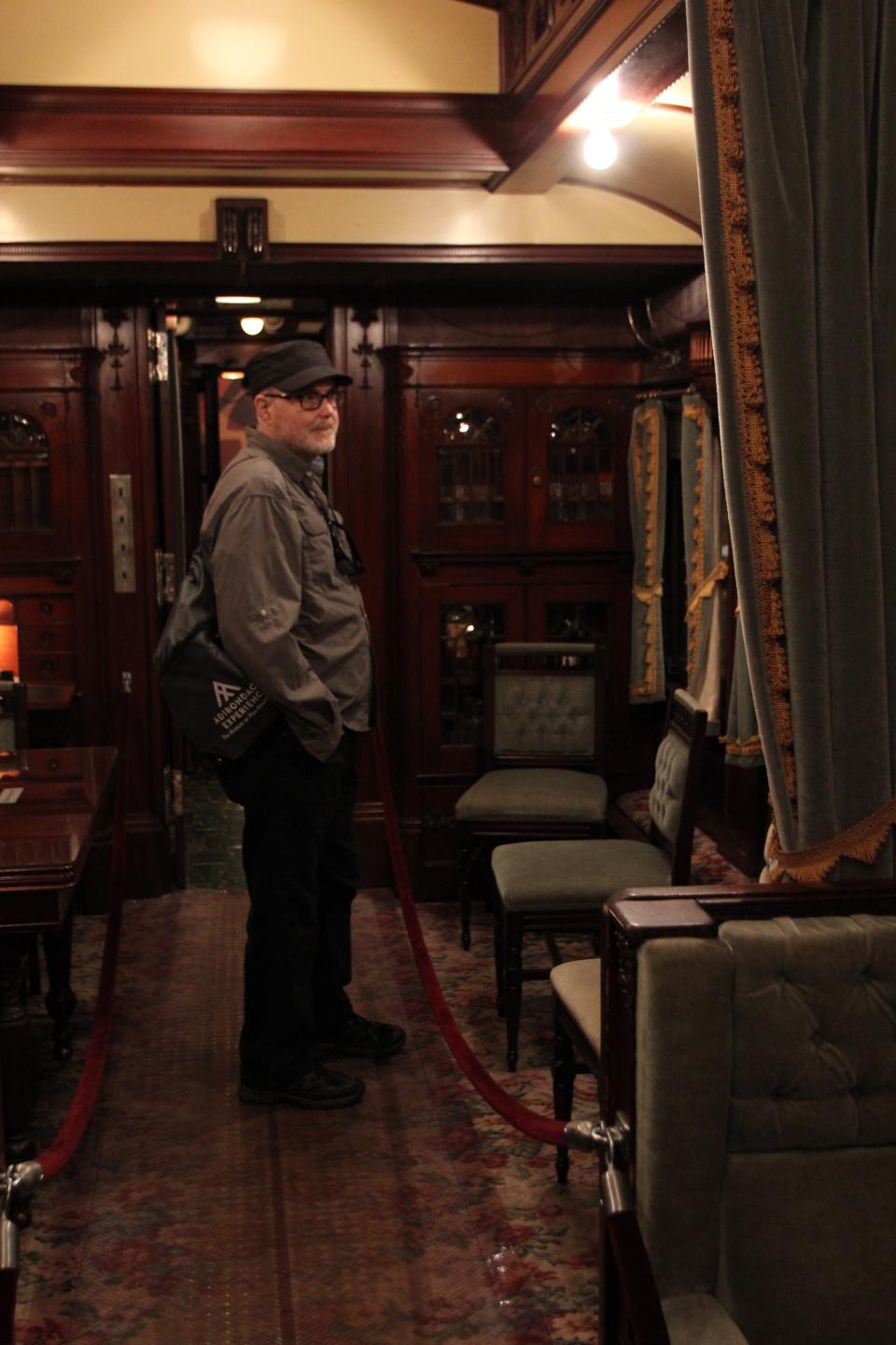 Interior of the railcar Oriental.